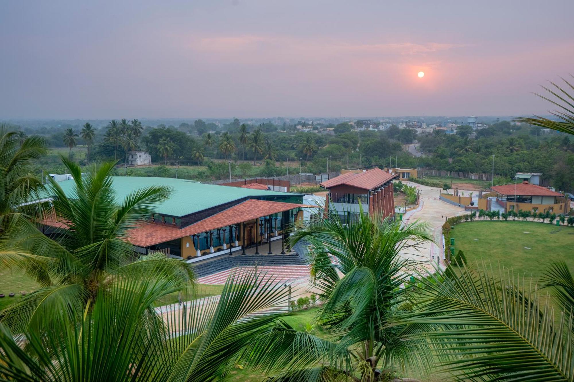 Serene Resort Hyderabad เชมชาบัด ภายนอก รูปภาพ